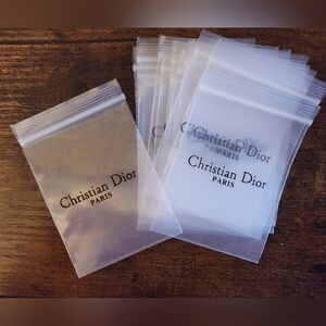 BUNDLE OF 16 CLEAR RESEALABLE BAGS